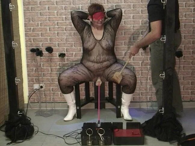 Punishment with the fucking machine