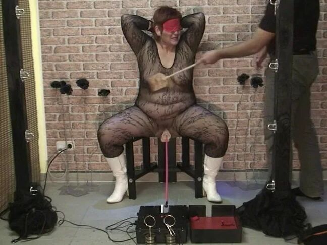 Punishment with the fucking machine