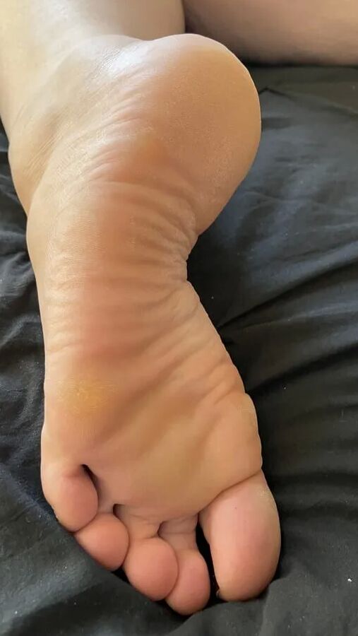 PAWG BBW booty and feet