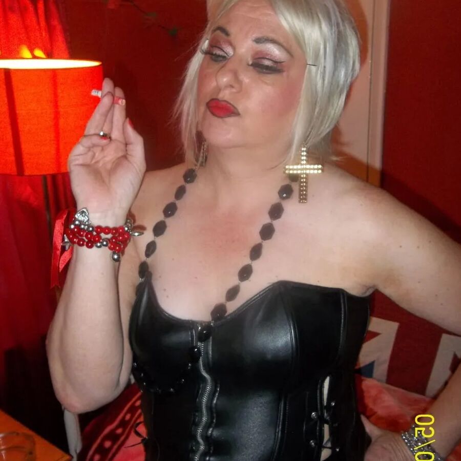 SEXY MOM 20