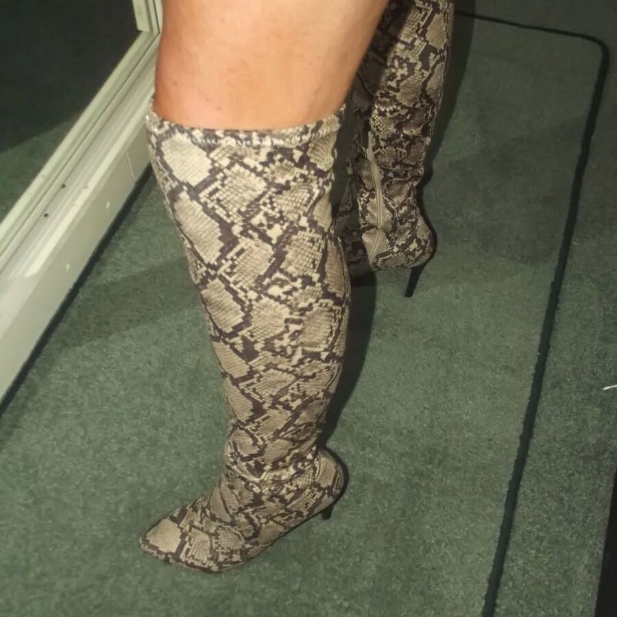 SEXY MOM 16