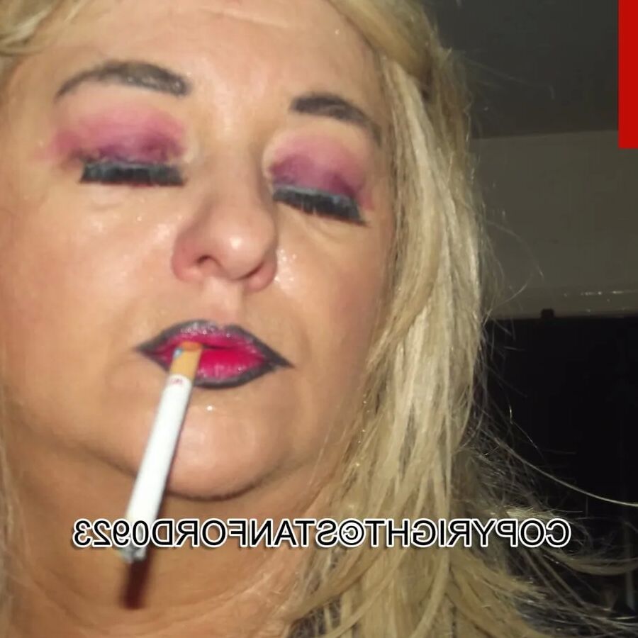 SEXY MOM 11