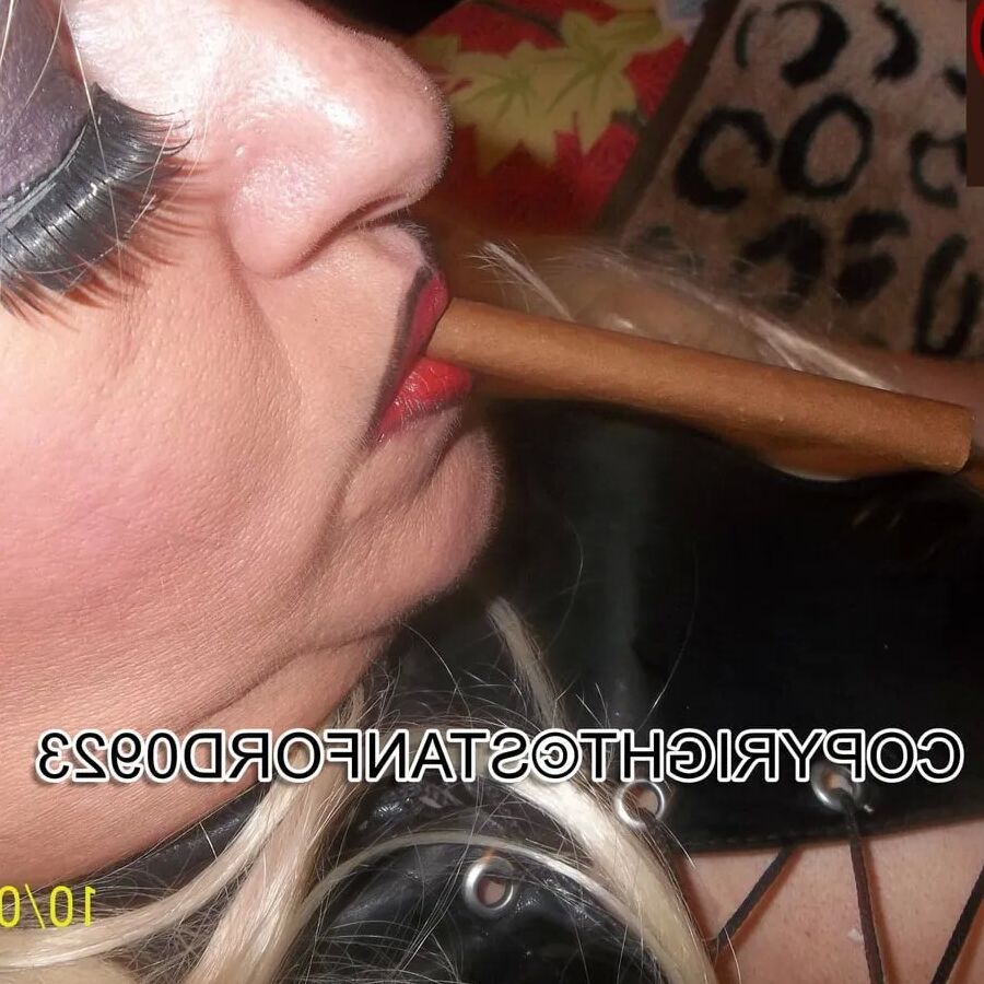 SEXY MOM 12