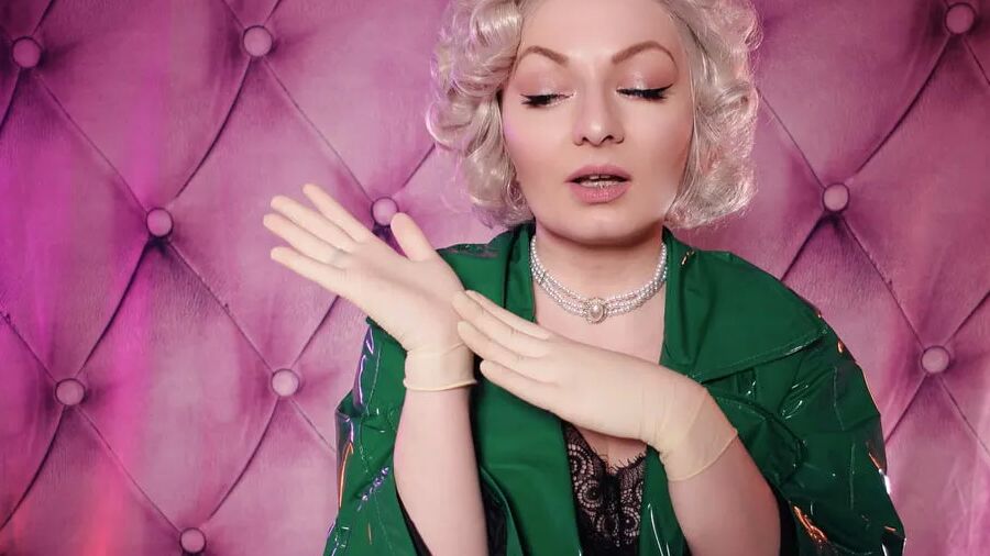 Medical Gloves Fetish (Arya Grander)