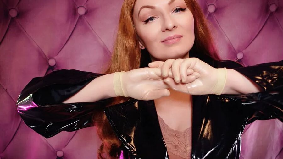 Medical Gloves Fetish (Arya Grander)