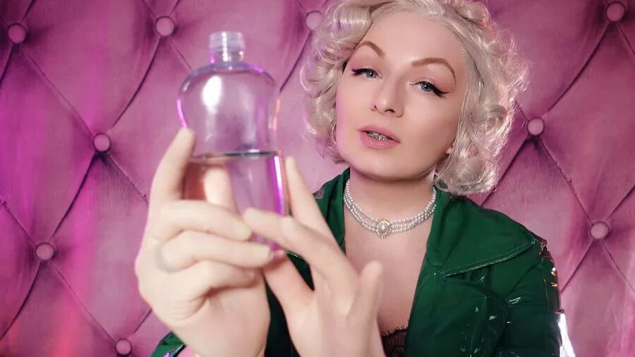 Medical Gloves Fetish (Arya Grander)