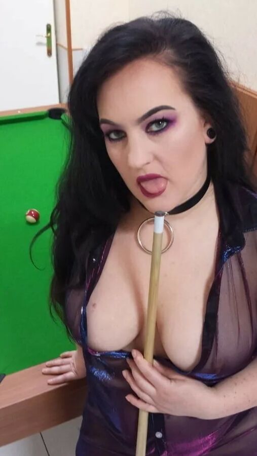 Chubby MILF Amy Leaf- Bitch on the pool table