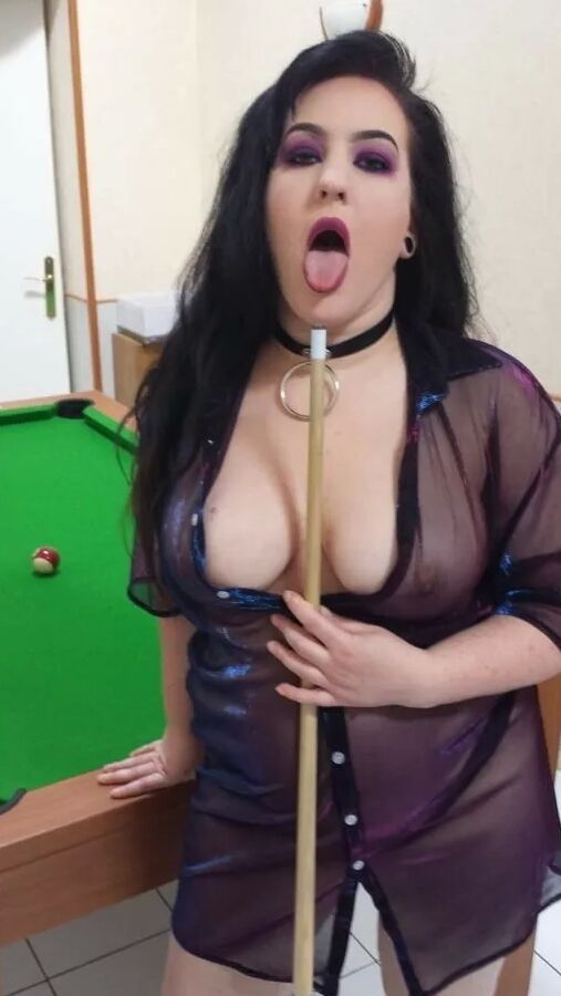 Chubby MILF Amy Leaf- Bitch on the pool table