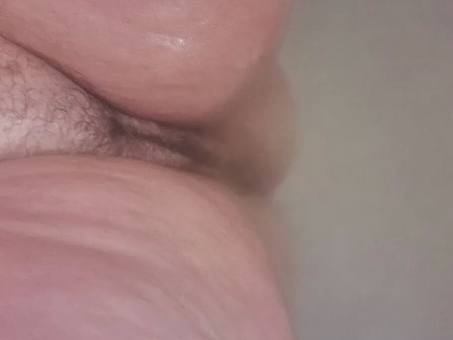 SBBW valerie in her bath
