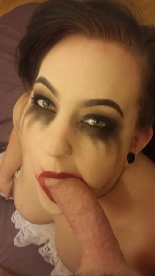 Chubby MILF Amy Leaf- Trash doll