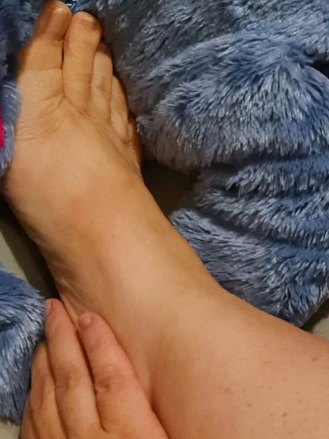 Valérie and her foot
