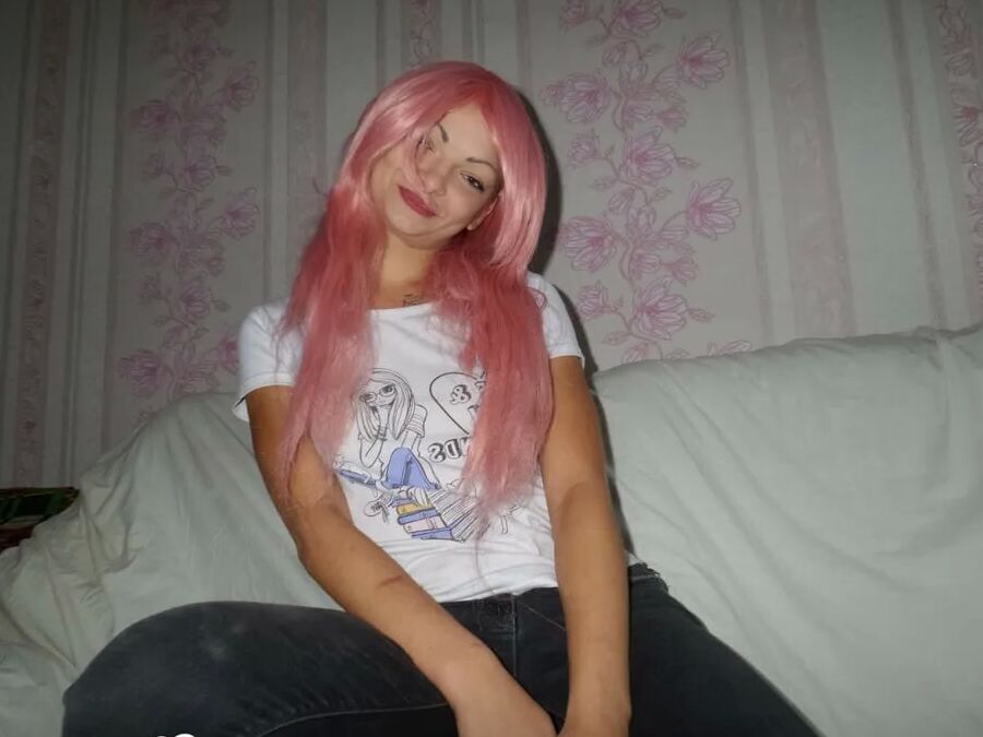Mesmerizing pink-haired friend shows me her goods
