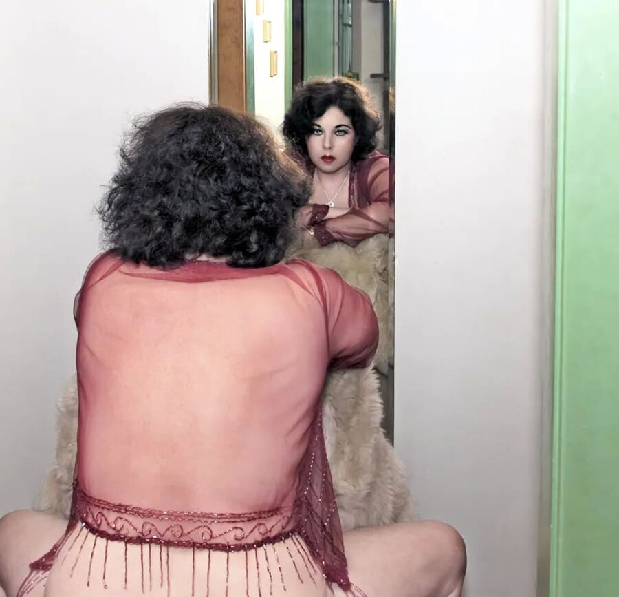 Amélie's Red Sheer Photo Shoot 2016 NY
