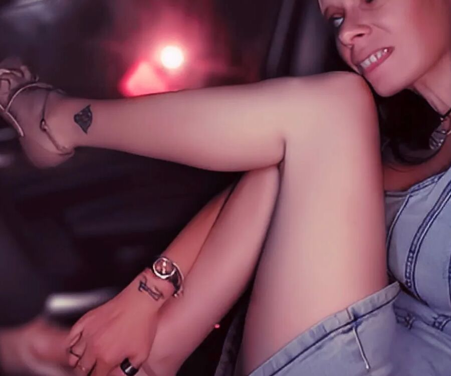 Being Vanessa VIxon