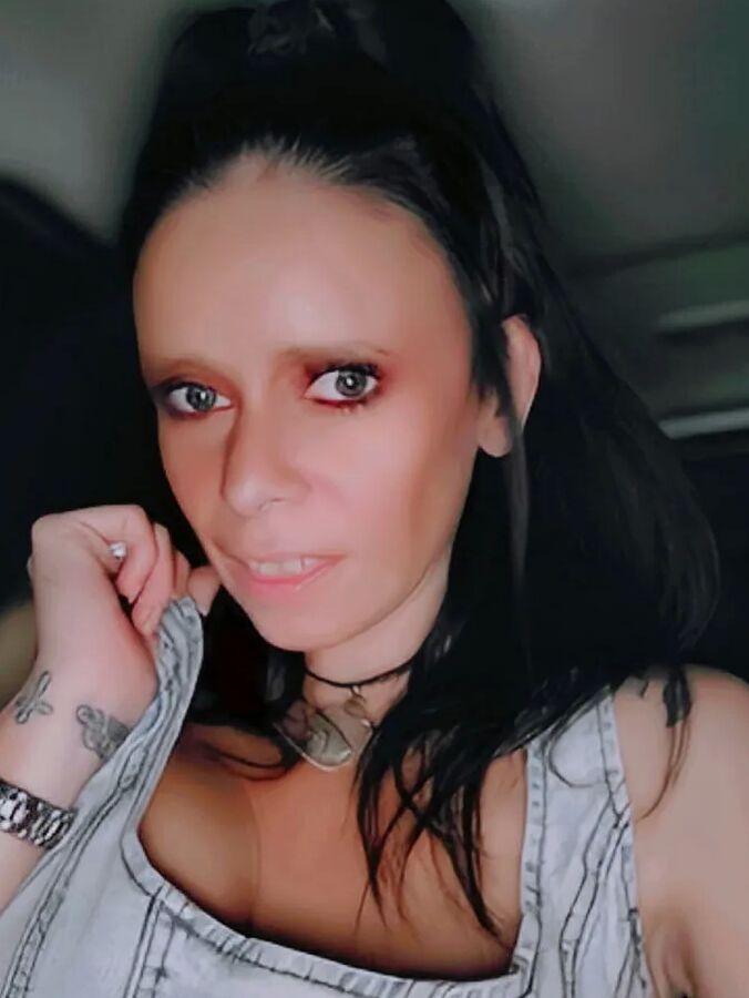 Being Vanessa VIxon