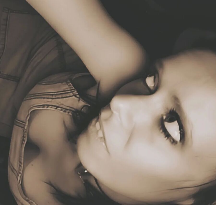 Being Vanessa VIxon