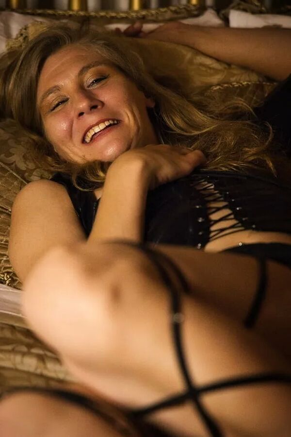 Mistress Rose Free Photos