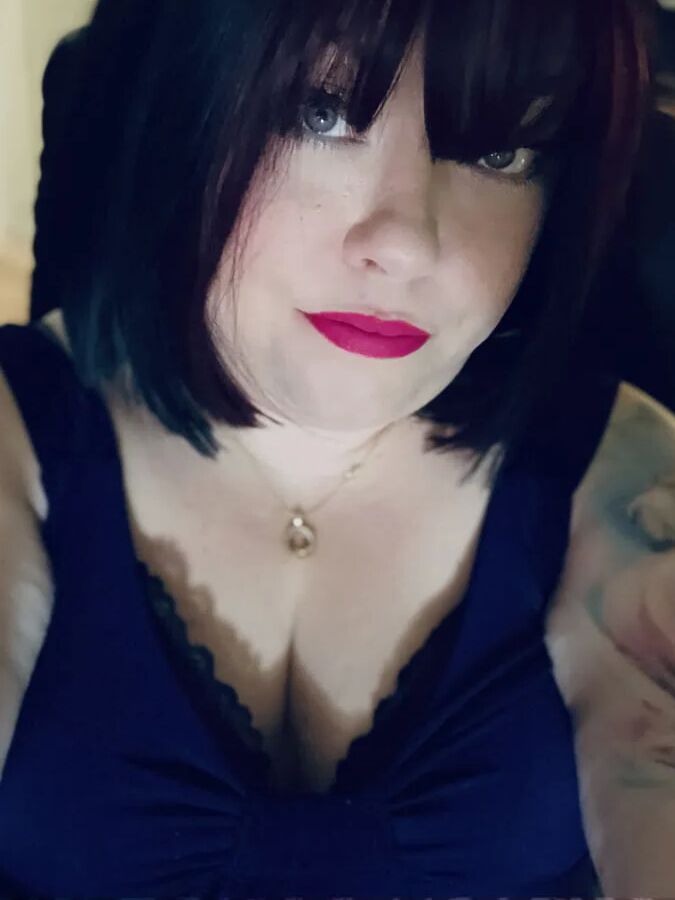 Tina Snua Selfies #6