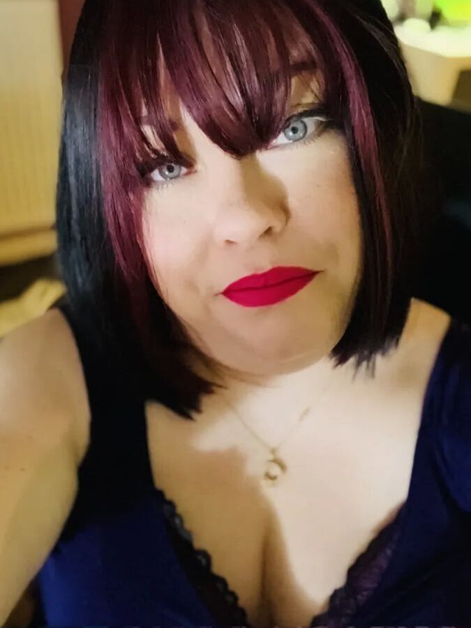 Tina Snua Selfies #6