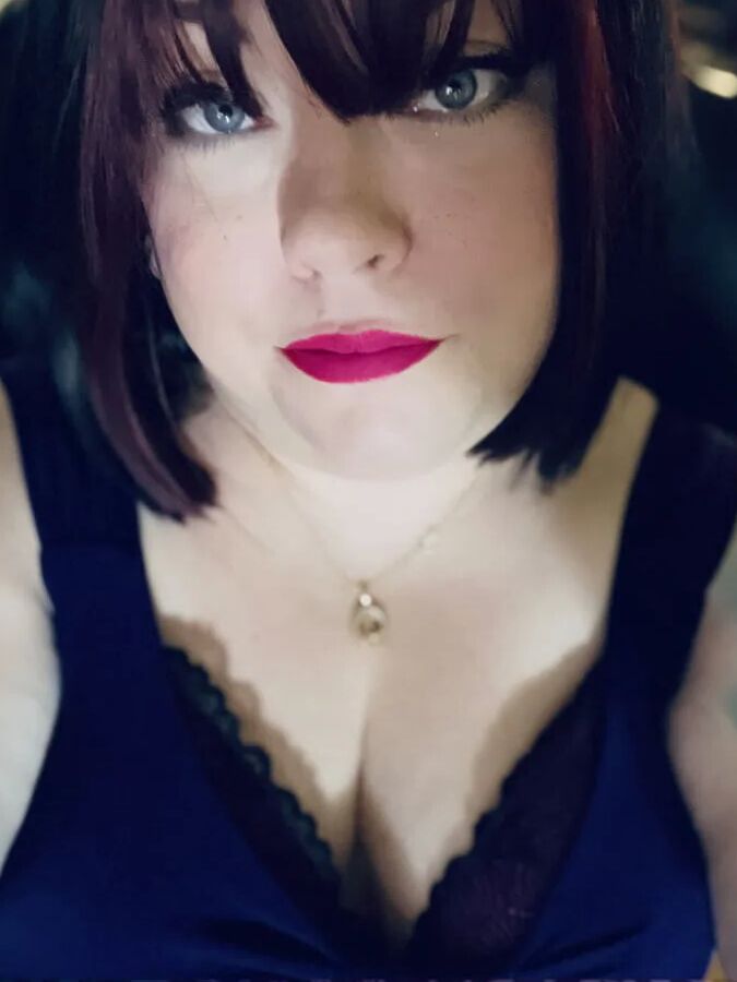 Tina Snua Selfies #6