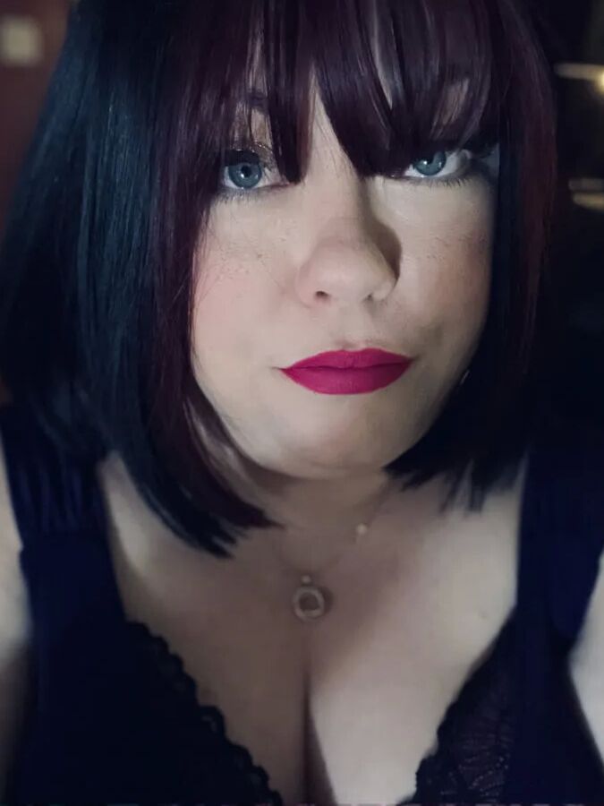 Tina Snua Selfies #6