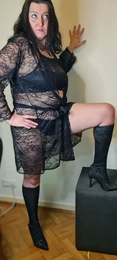 New foot, boots and shoes gallery.