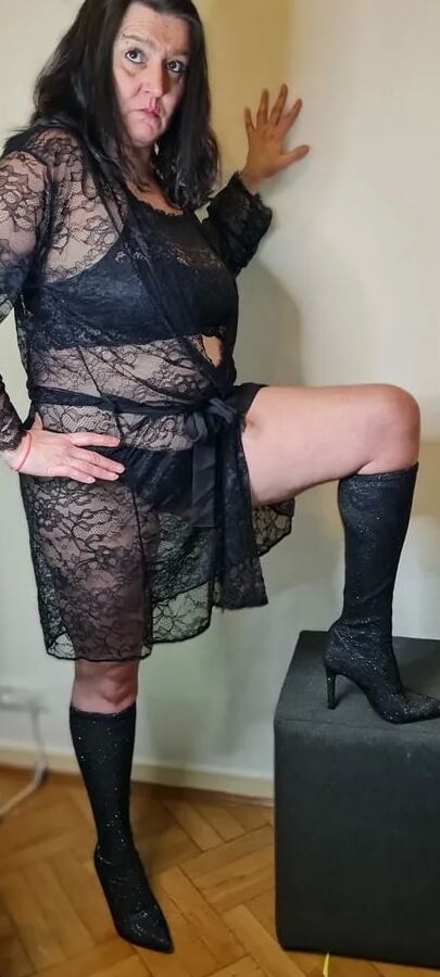 New foot, boots and shoes gallery.