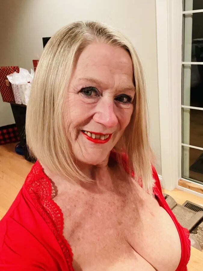 65 YEAR OLD STEPMOM MODEL mixed photos