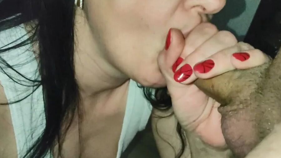 MILF Sucking and Oral Creampie