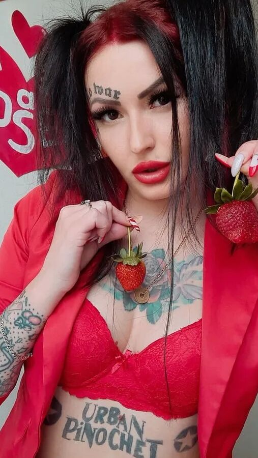 Dominatrix Nika wishes you a Happy Valentine's Day!