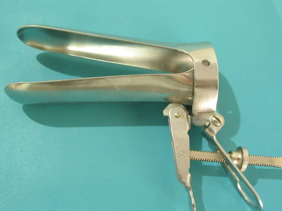 Gynecological instruments (toys)