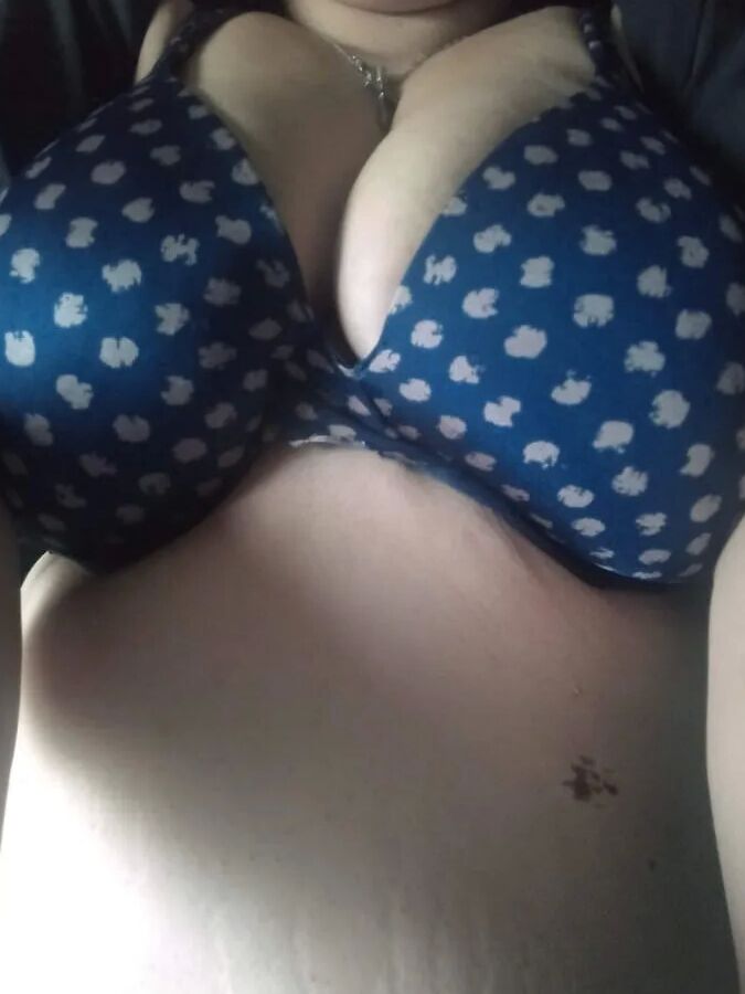 Sezydixie27 bra pics 2
