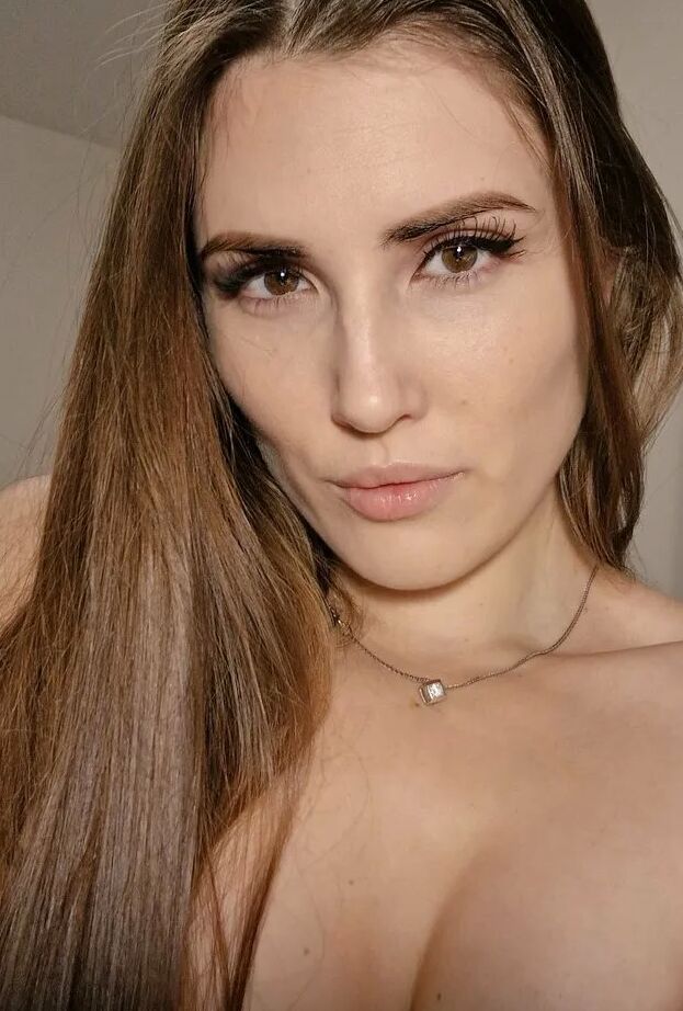 Vanessa Free Photos