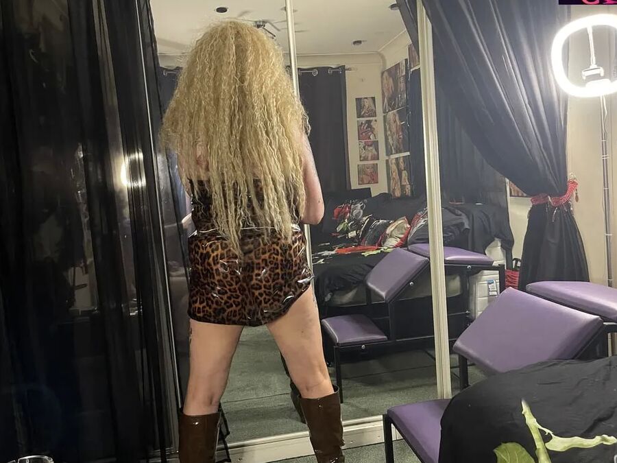 LEOPARD MOMMY SLUT