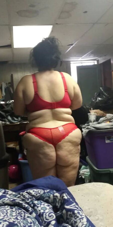 Dixie ass & panty pics