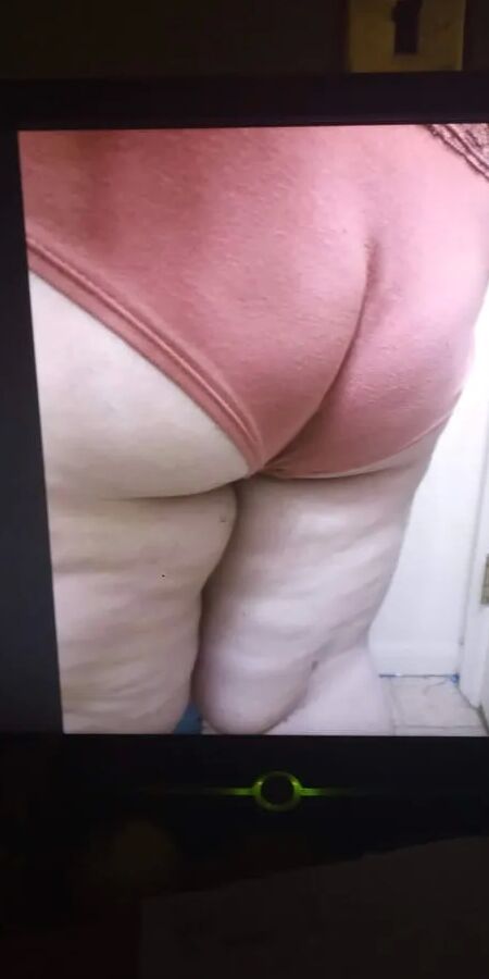 Dixie ass & panty pics
