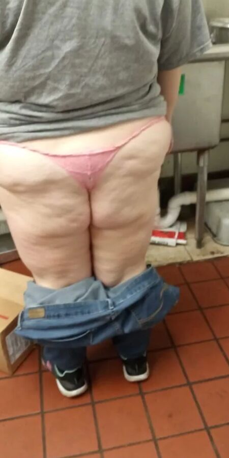 Dixie ass & panty pics
