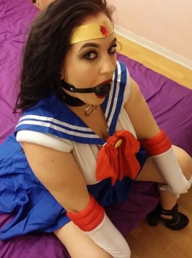 Chubby MILF Amy Leaf- Sailwhore Moon