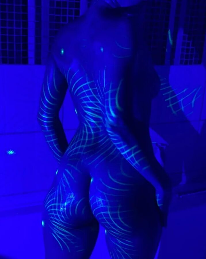 Oiled Wife in bath