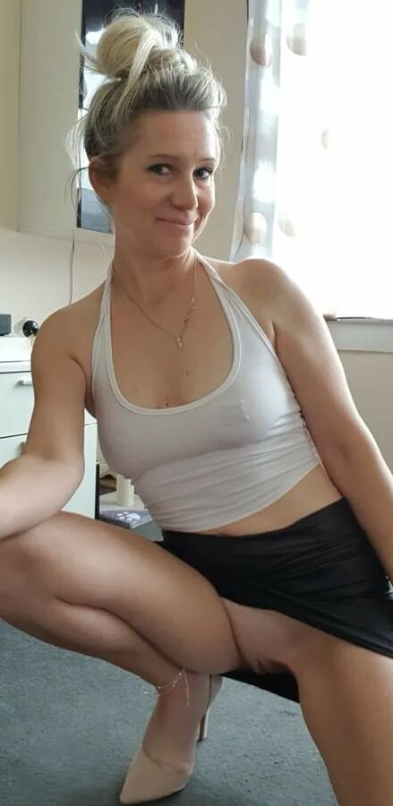 Amateur hot milf