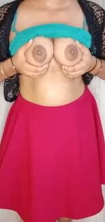 Babli Bhabhi Showing Her Sexy Body