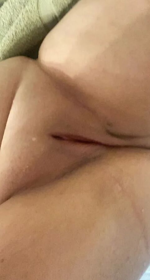 18 year old teen Lilac Lilith takes photos for Onlyfans