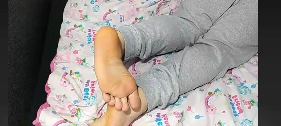 Hornychubby feet soles wrinkled Barefoot