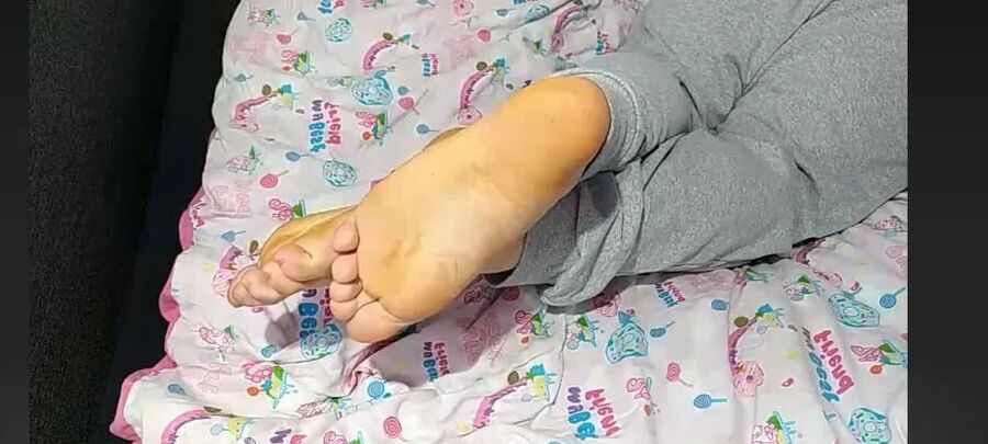 Hornychubby feet soles wrinkled Barefoot