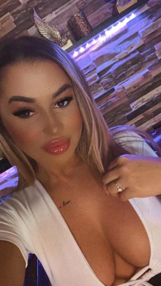 KirstieVegas Free Photos
