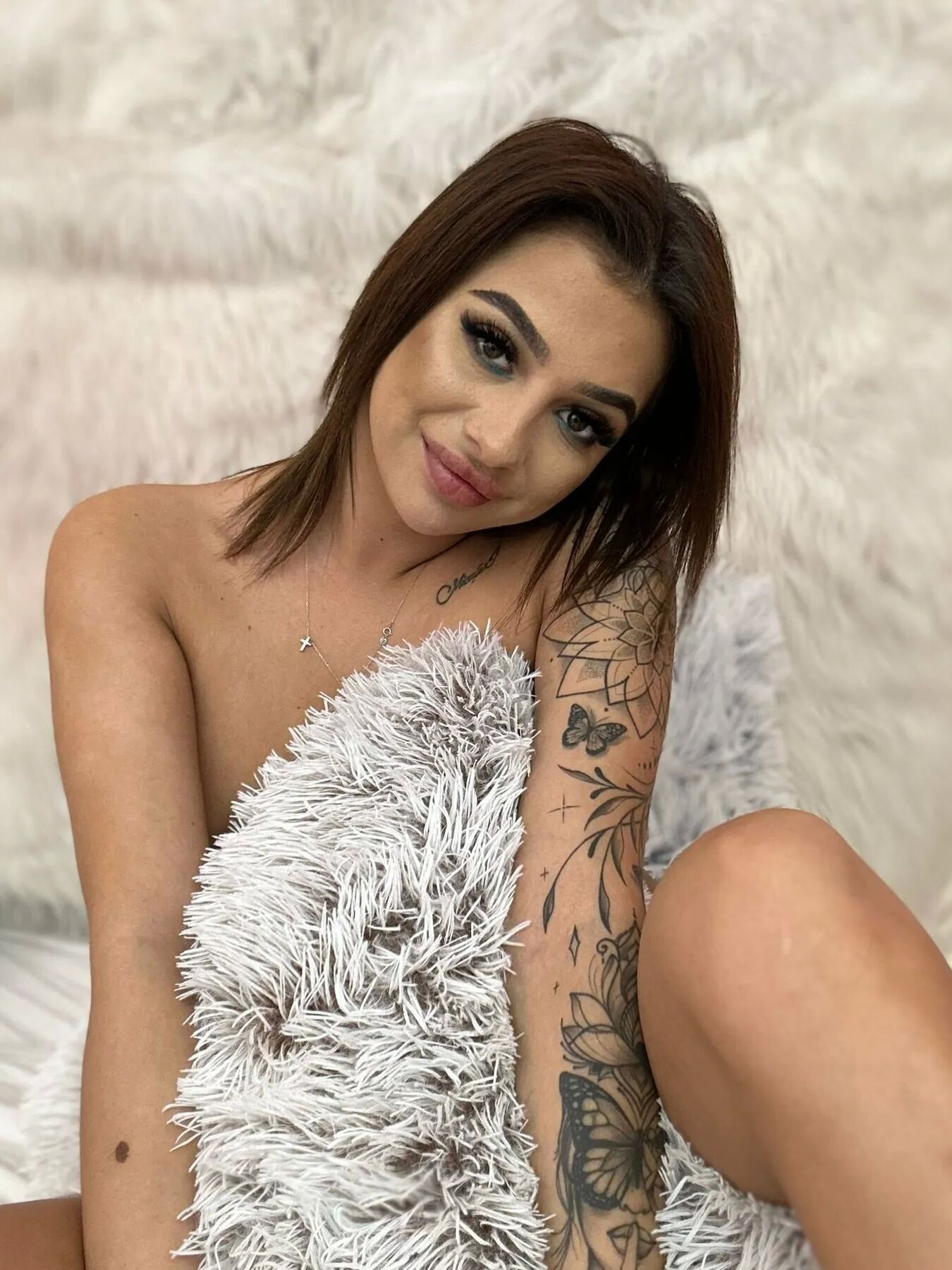 LaraVegas Free Photos