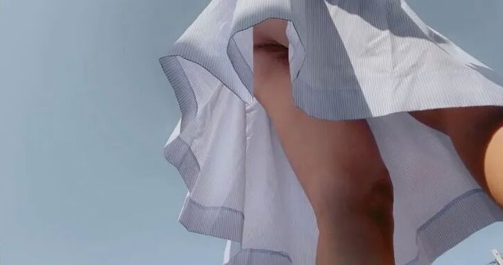 Pussy under skirt