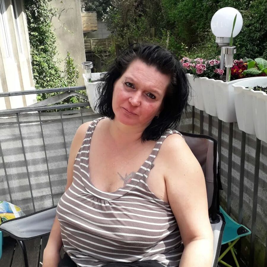 Sandys Solo Session Outdoor