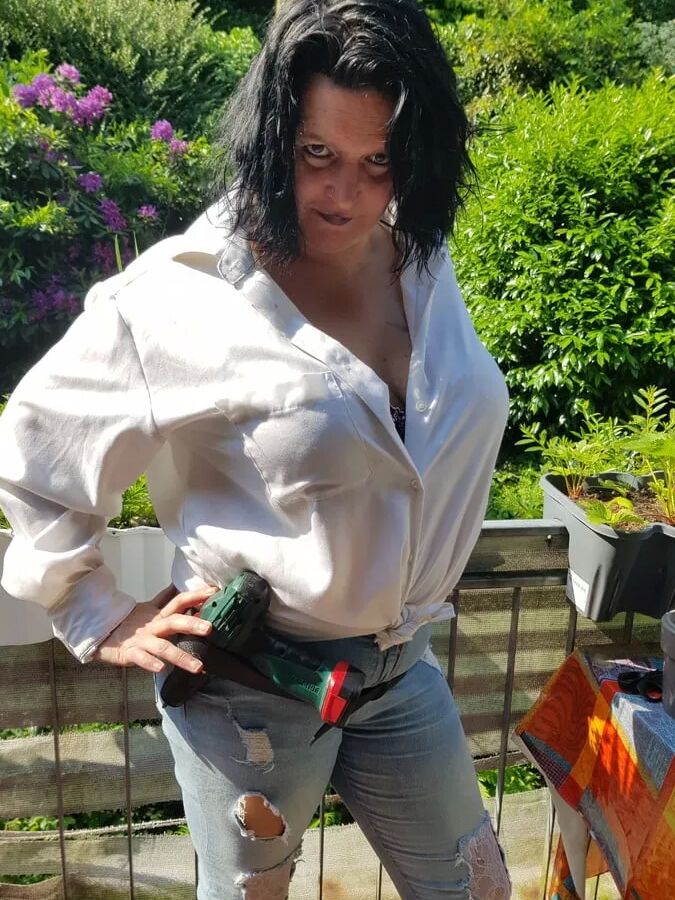 Sandys Solo Session Outdoor