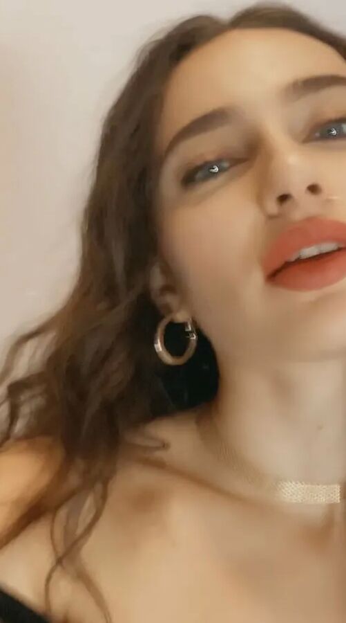 Eva Free Photos